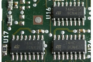 IC 7400 Component: detalyadong pagtatrabaho, tampok, at aplikasyon